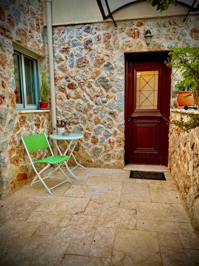 Ένας Ευχάριστος Χώρος Με Πισίνα Villa Pórto Ráfti Exterior photo